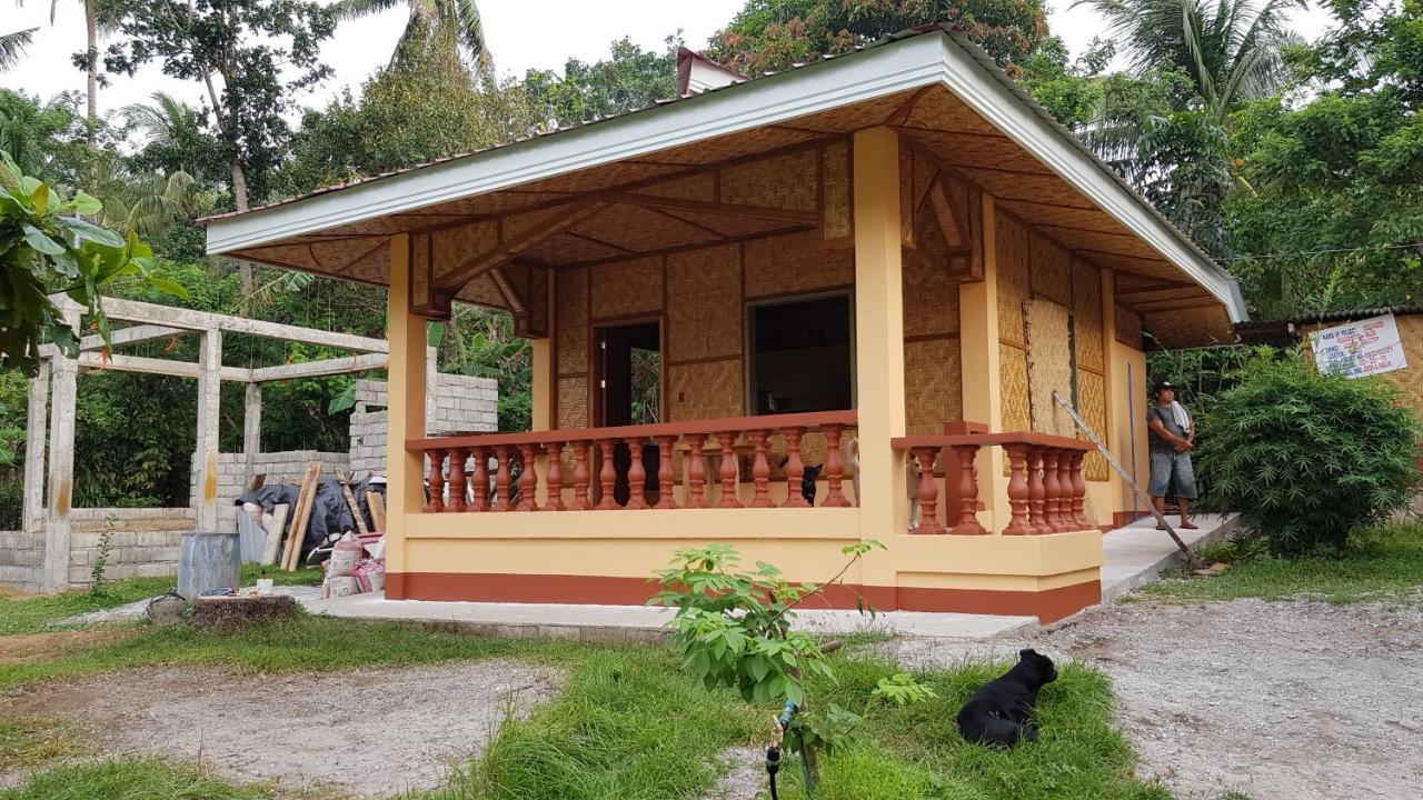 Paco'S Garden Home Stay Мамбаджао Екстериор снимка