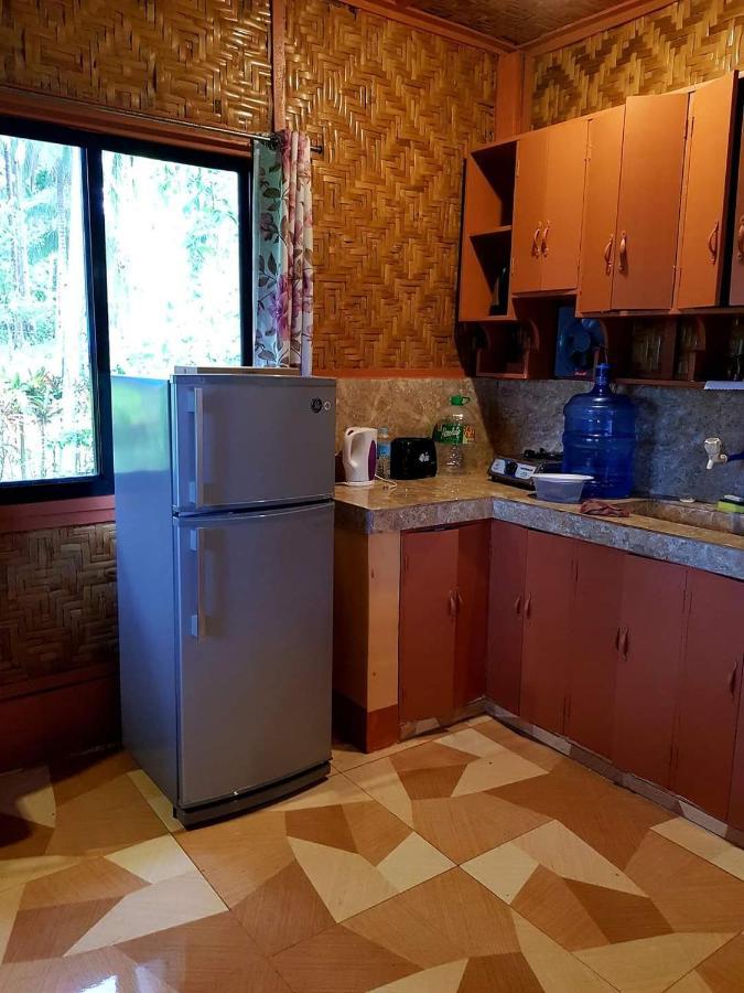 Paco'S Garden Home Stay Мамбаджао Екстериор снимка